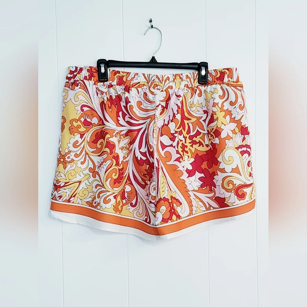 Loragal Matching Shorts Set